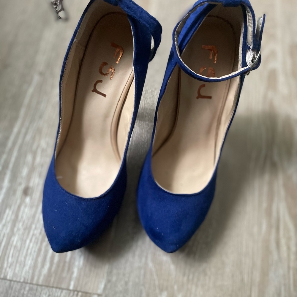 King blue pretty heels